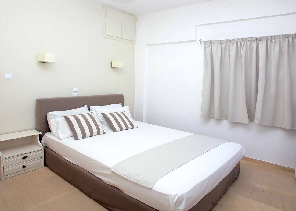 Ein Foto Iraklis Apartments