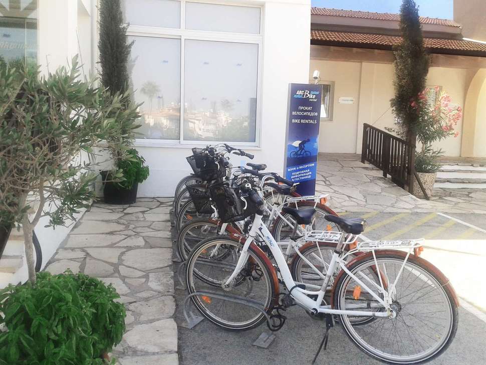 Ein Foto von den Einrichtungen im Akti Beach Village Resort
