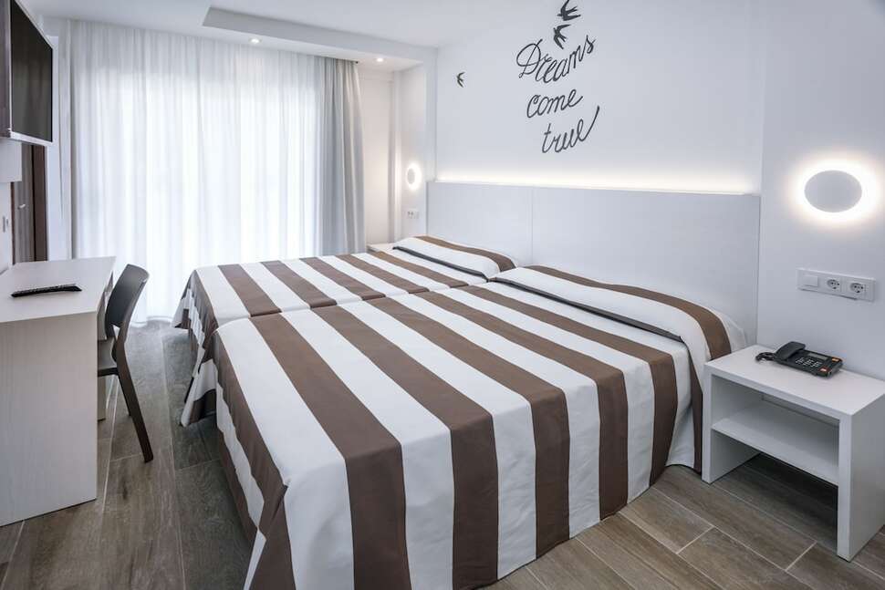 Ein Foto Hotel Oasis Park Splash