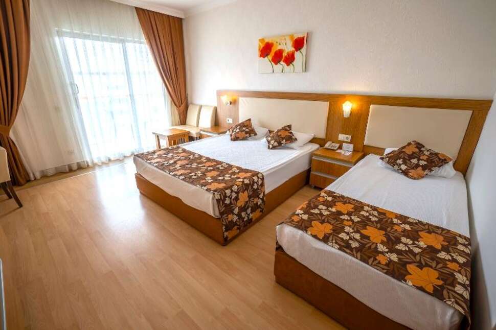 Ein Foto Hotel Cenger Beach Resort & Spa