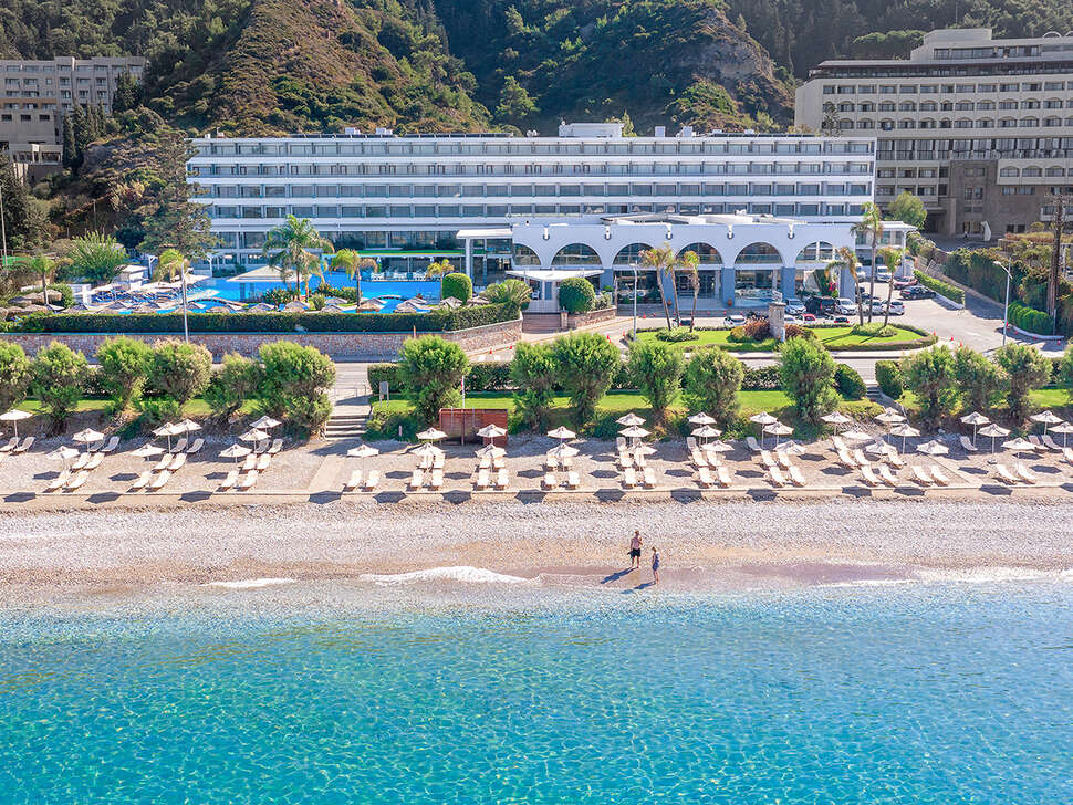 Een foto van het strand bij Oceanis Beach Hotel