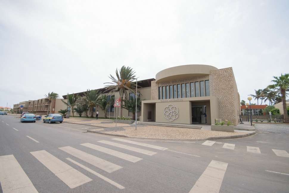 Een foto van de buitenkant van Oasis Belorizonte Hotel