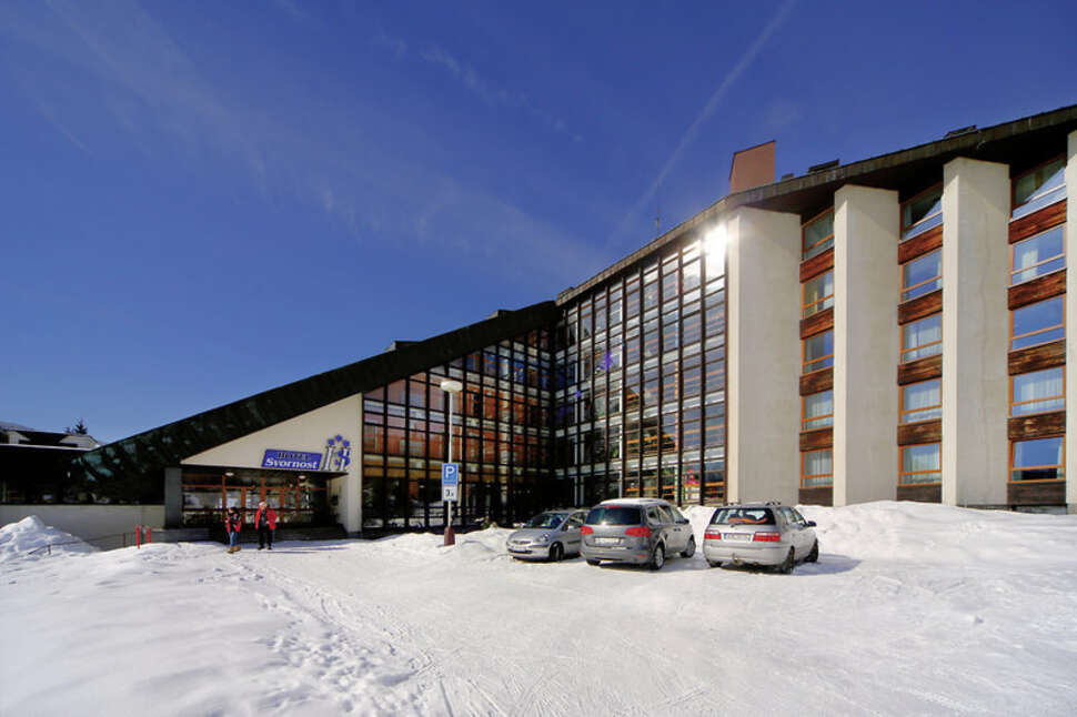 Een foto van de buitenkant van Wellness Hotel Svornost