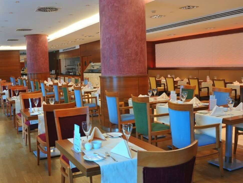 Ein Foto Ramada Plaza By Wyndham İstanbul City Center