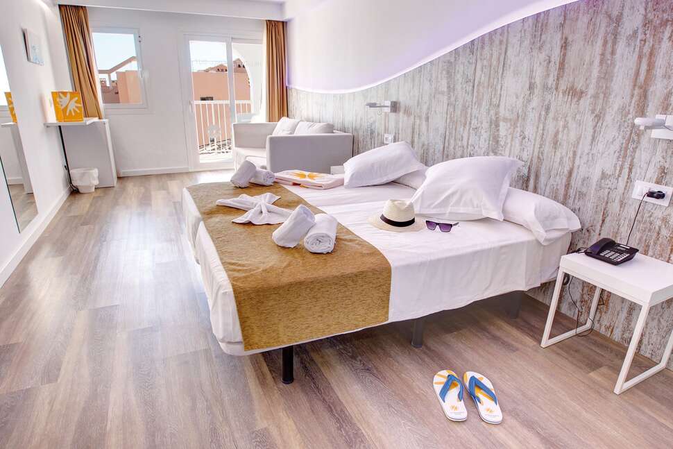 Een foto van R2 Bahia Cala Ratjada Design Hotel