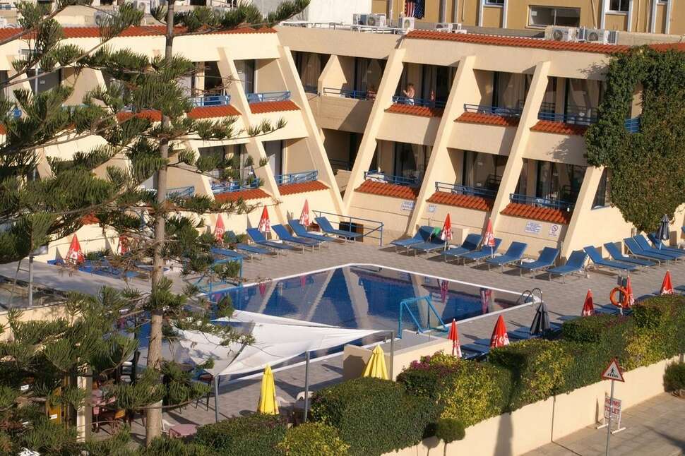 Ein Foto von einer Übersicht des Napa Prince Hotel Apartments