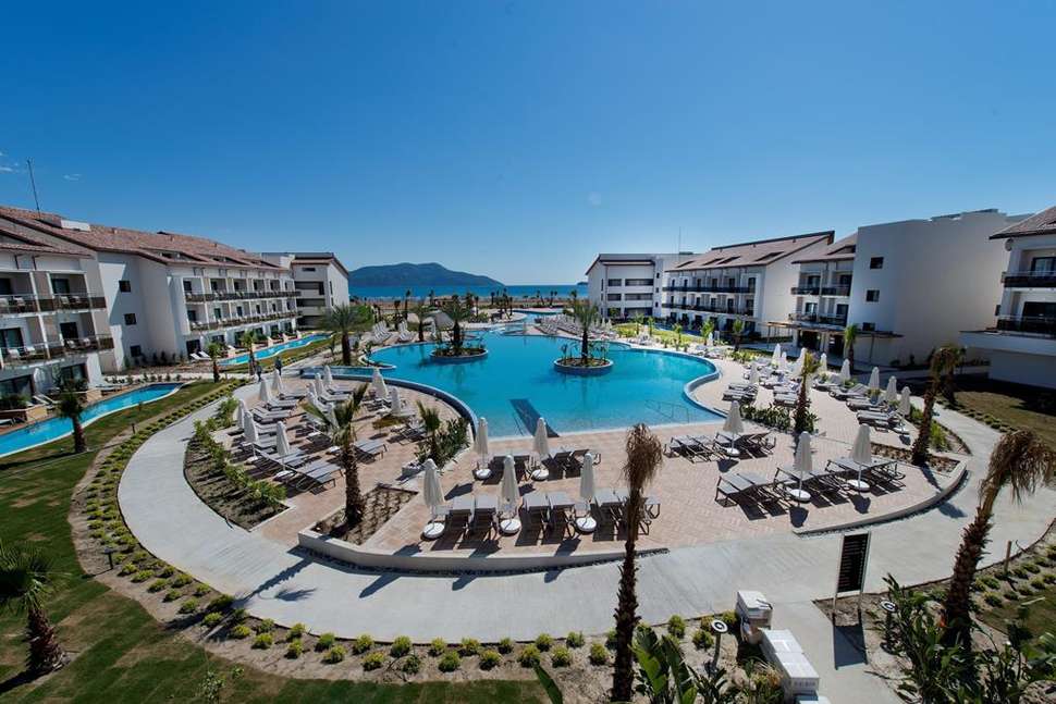 Een foto van het zwembad bij Akra Fethiye Tui Blue Sensatori