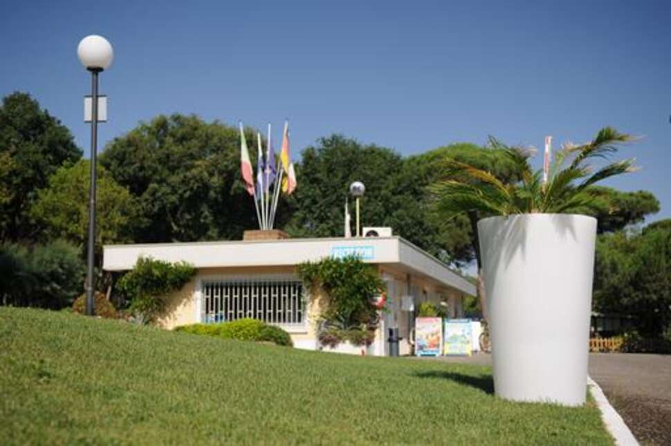 Een foto van de buitenkant van Adriano Camping Village