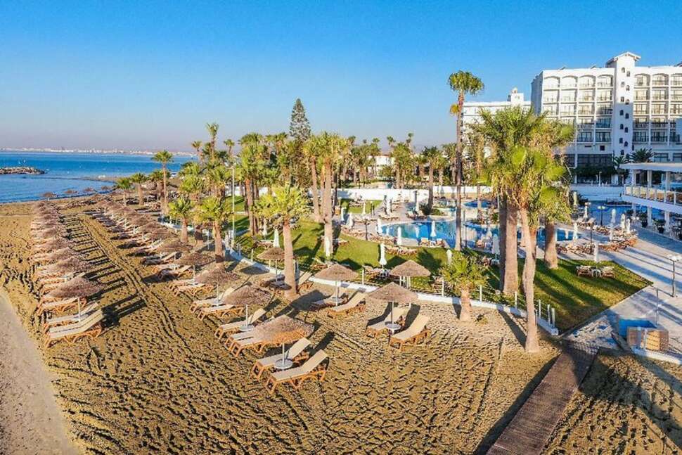 Ein Foto The Golden Bay Beach Hotel