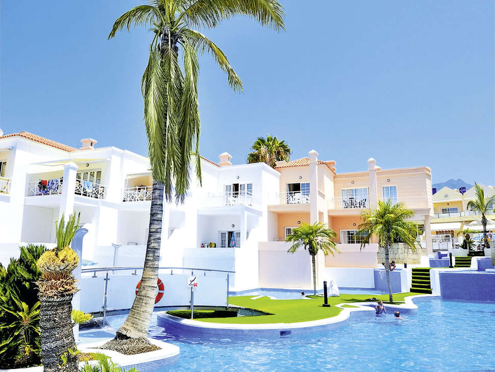 Een foto van het zwembad bij Labranda Bahia & Villas Fanabe