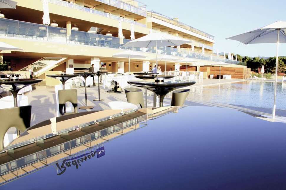 Een foto van de buitenkant van Radisson Blu Resort & Spa Ajaccio Bay