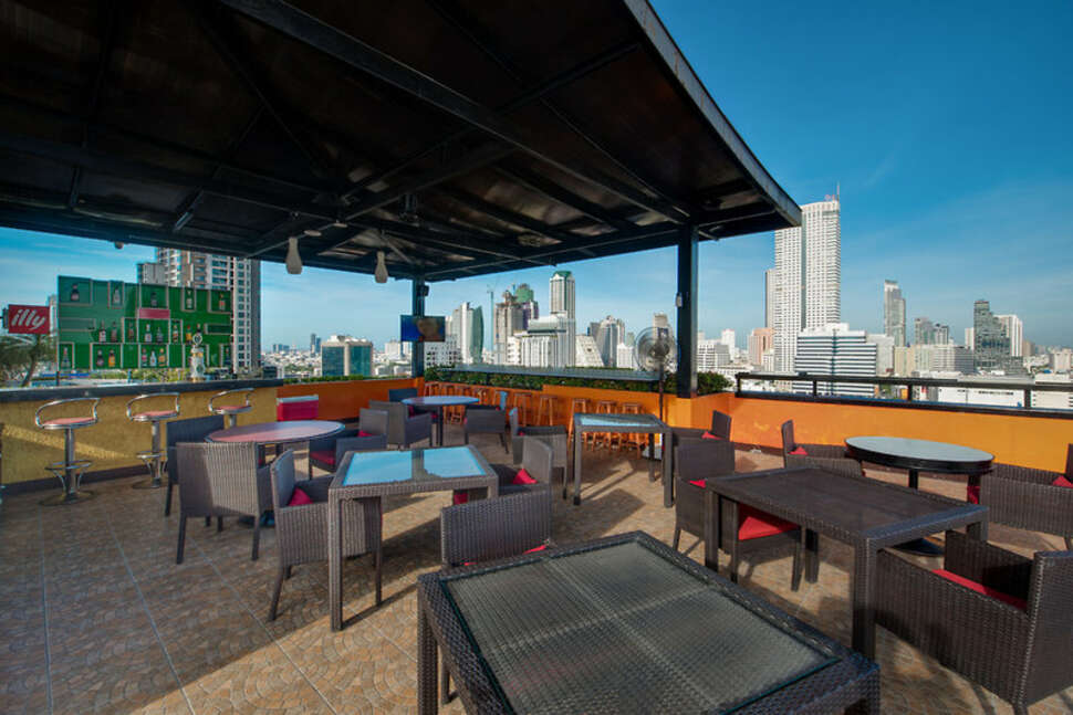 Ein Foto Furama Silom