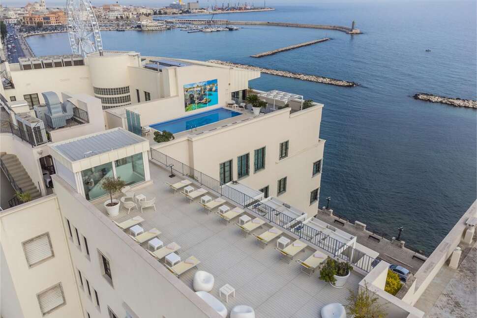 Ein Foto JR Hotels Bari Grande Albergo delle Nazioni