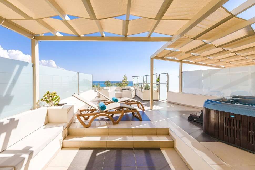 Ein Foto The Golden Bay Beach Hotel