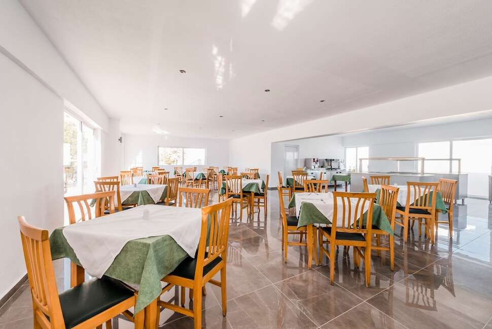 Een foto van de faciliteiten bij Belmare Hotel