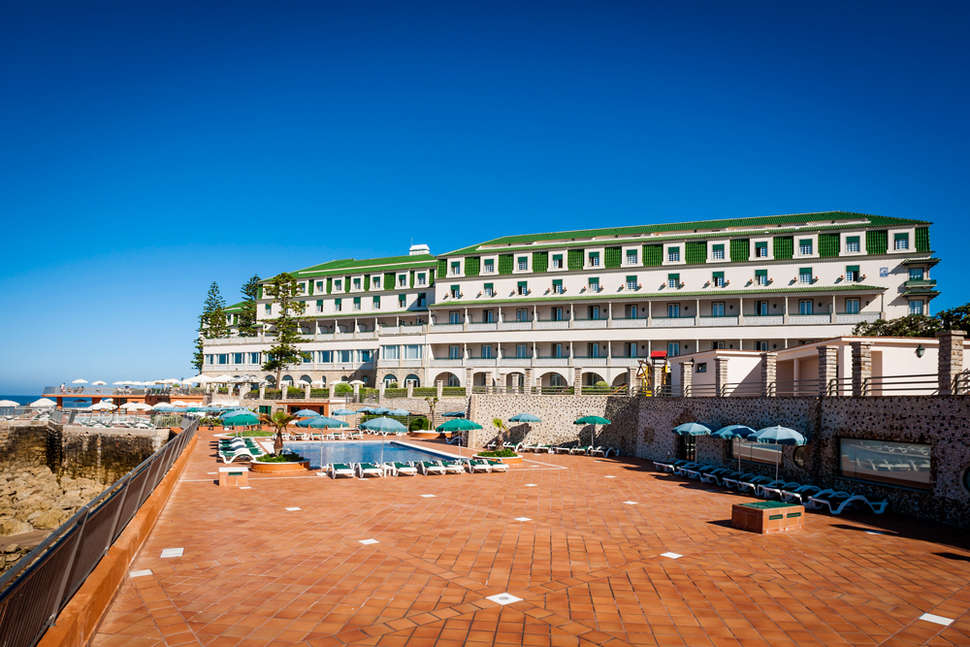 Ein Foto vom Pool im Vila Gale Ericeira