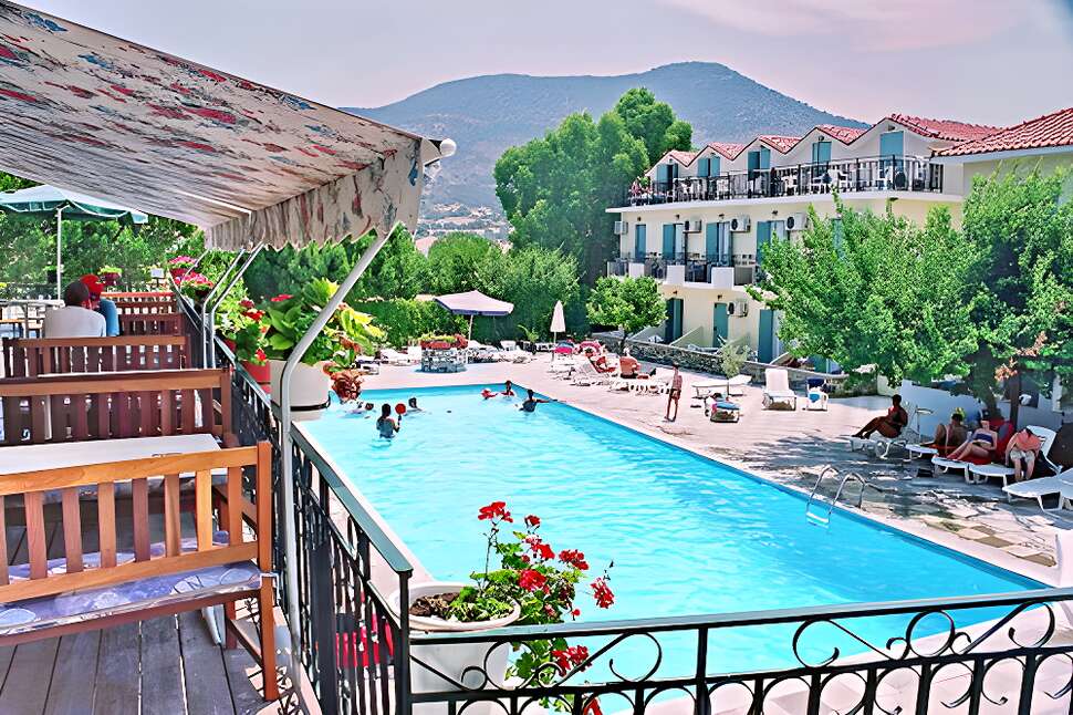 Een foto van een overzicht van Hotel Theofilos Classic