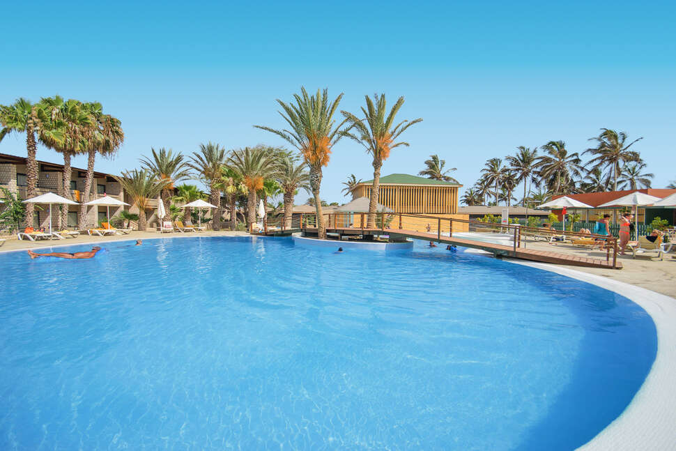 Een foto van het zwembad bij Oasis Belorizonte Hotel
