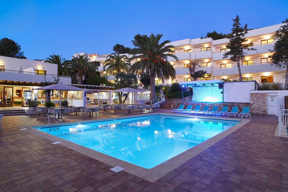 Een foto van het zwembad bij Appartementen San Miguel Park Esmeralda Mar