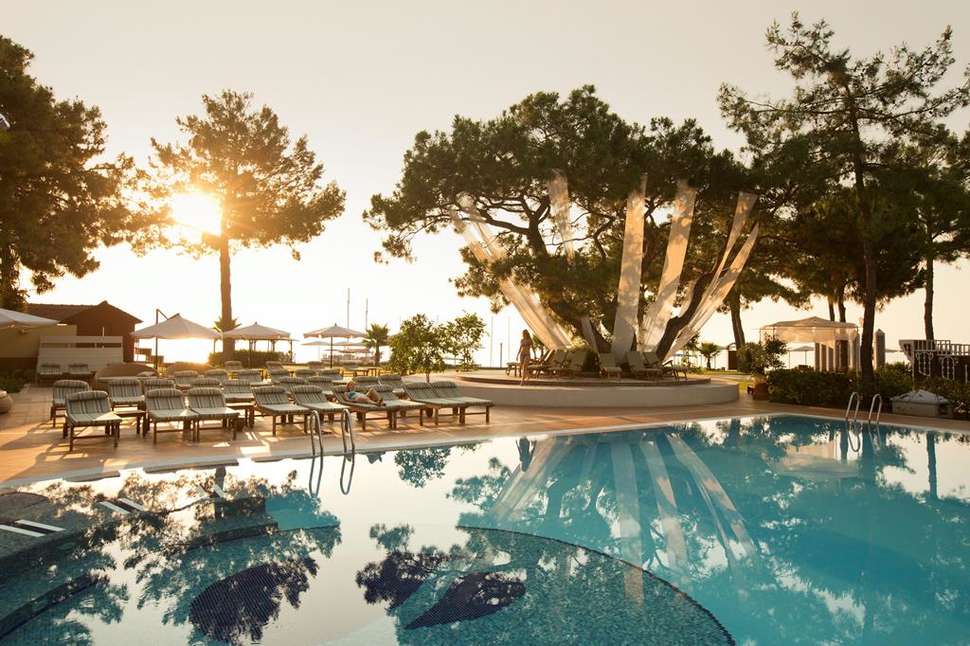 Een foto van het zwembad bij Robinson Club Camyuva