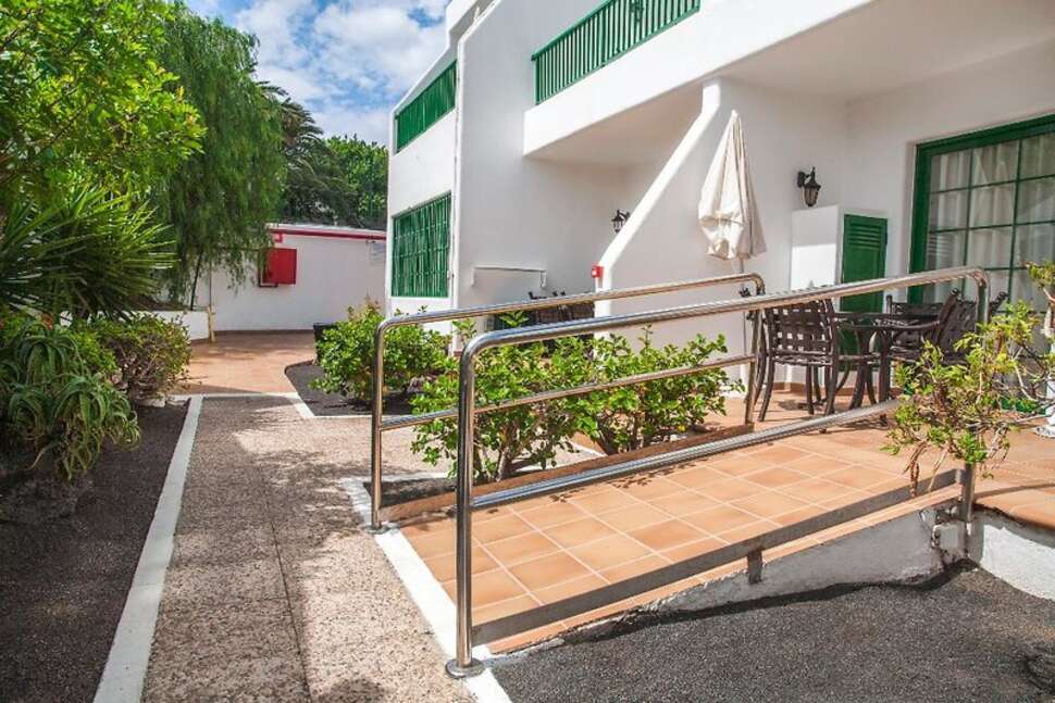 Een foto van de buitenkant van Club del Carmen by Diamond Resorts