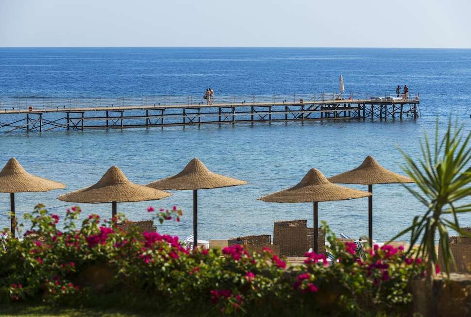 Een foto van de buitenkant van Concorde Moreen Beach Resort & Spa