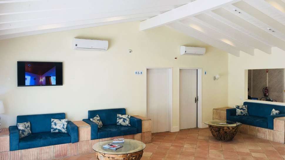 Een foto van het interieur van Pedras d'el Rei Resort