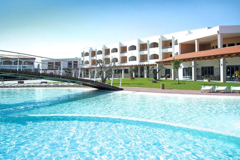 Een foto van het zwembad bij Danaide Resort