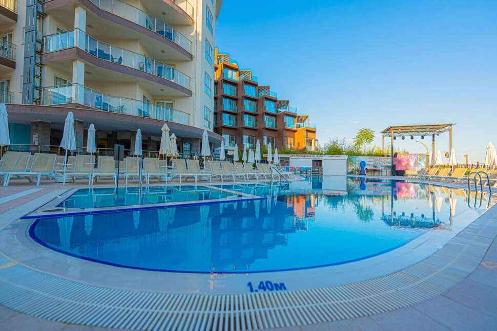 Een foto van Ramada Hotel & Suites by Wyndham Kusadasi