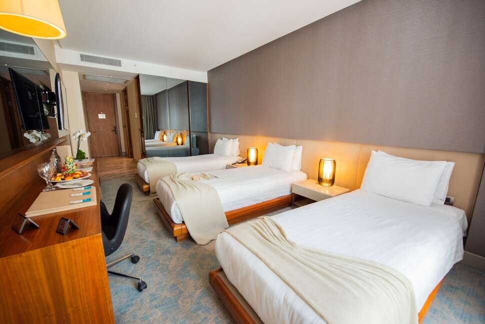 Ein Foto Dosso Dossi Hotels Downtown