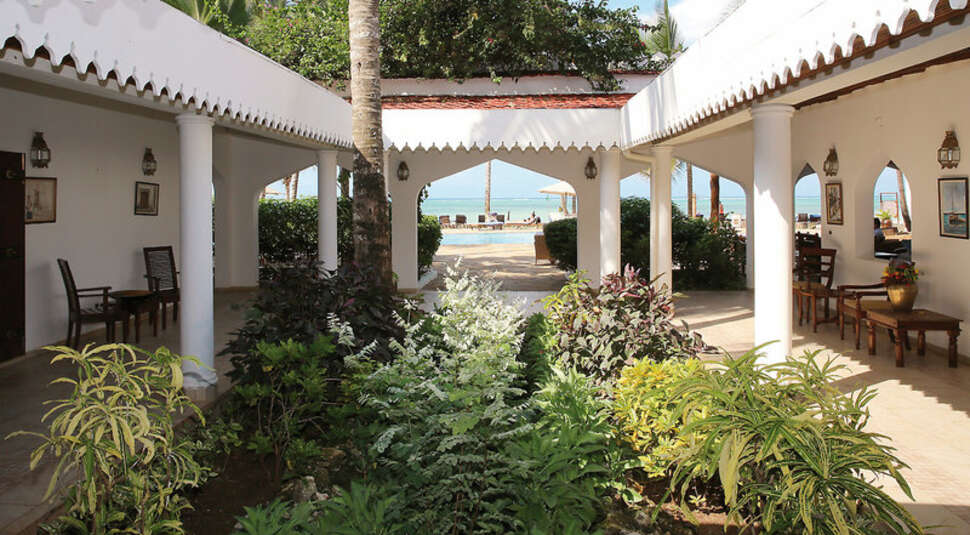 Een foto van de buitenkant van Sultan Sands Islands Resort
