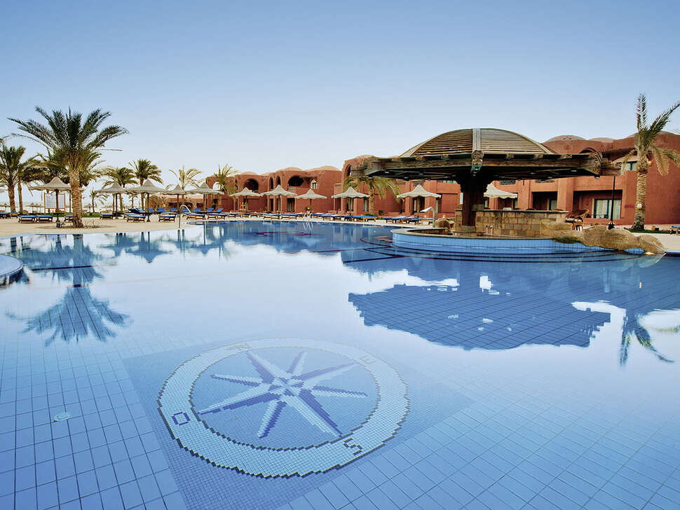 Ein Foto vom Pool im Swisstouch Oriental Resort Marsa Alam