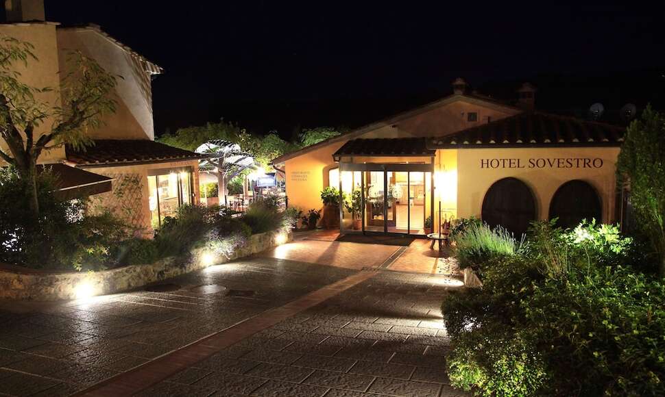 Ein Foto Hotel Sovestro