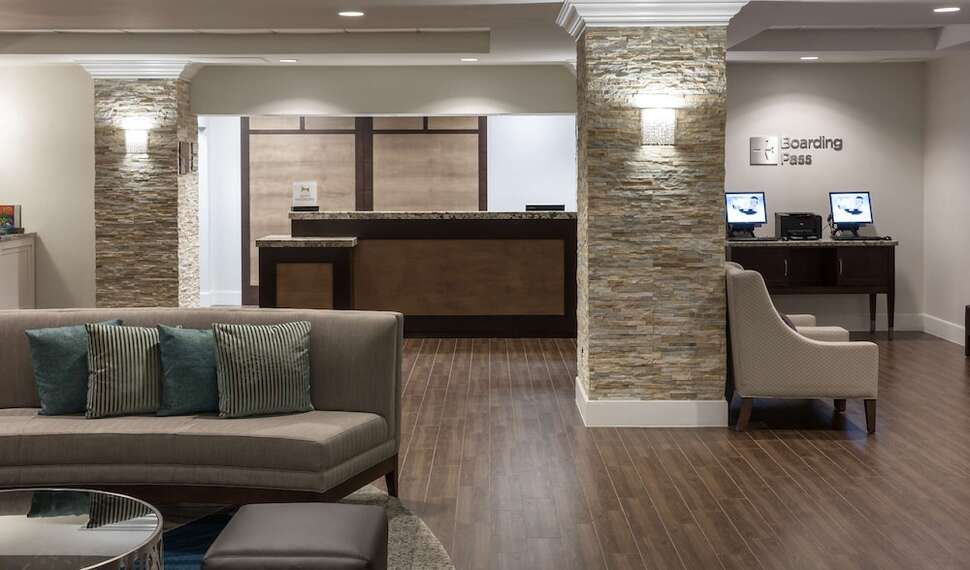 Ein Foto Homewood Suites Miami Airport Blue Lagoon