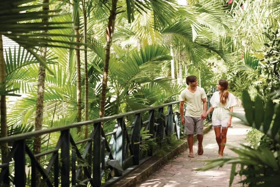 Een foto van het terras bij Couples Sans Souci