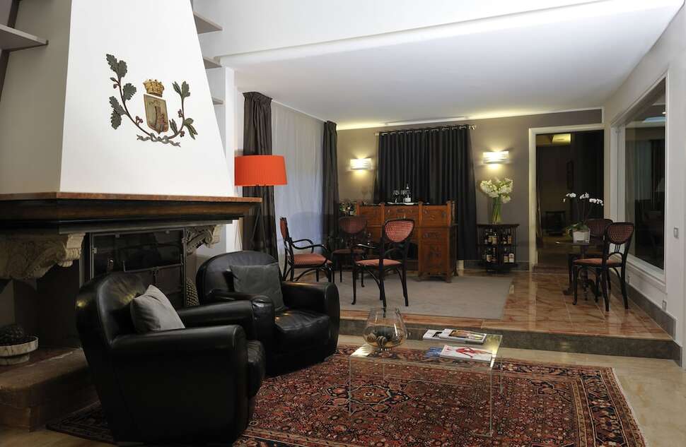 Een foto van het interieur van Hotel Principe di Villafranca