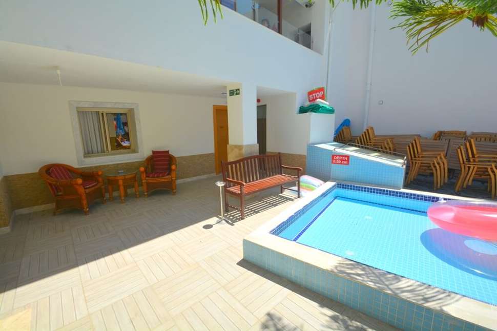 Een foto van het zwembad bij Hotel Istankoy Bodrum