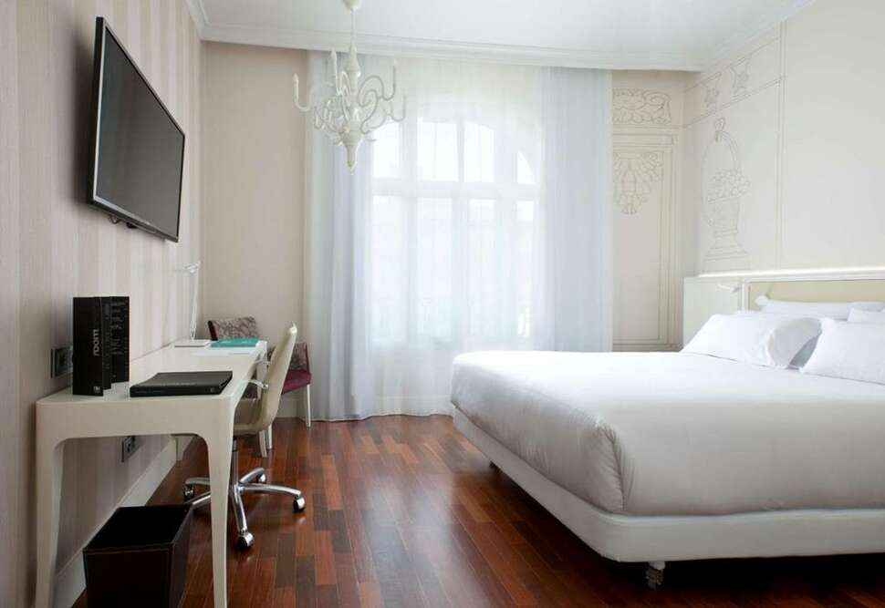 Een foto van NH Collection Madrid Abascal