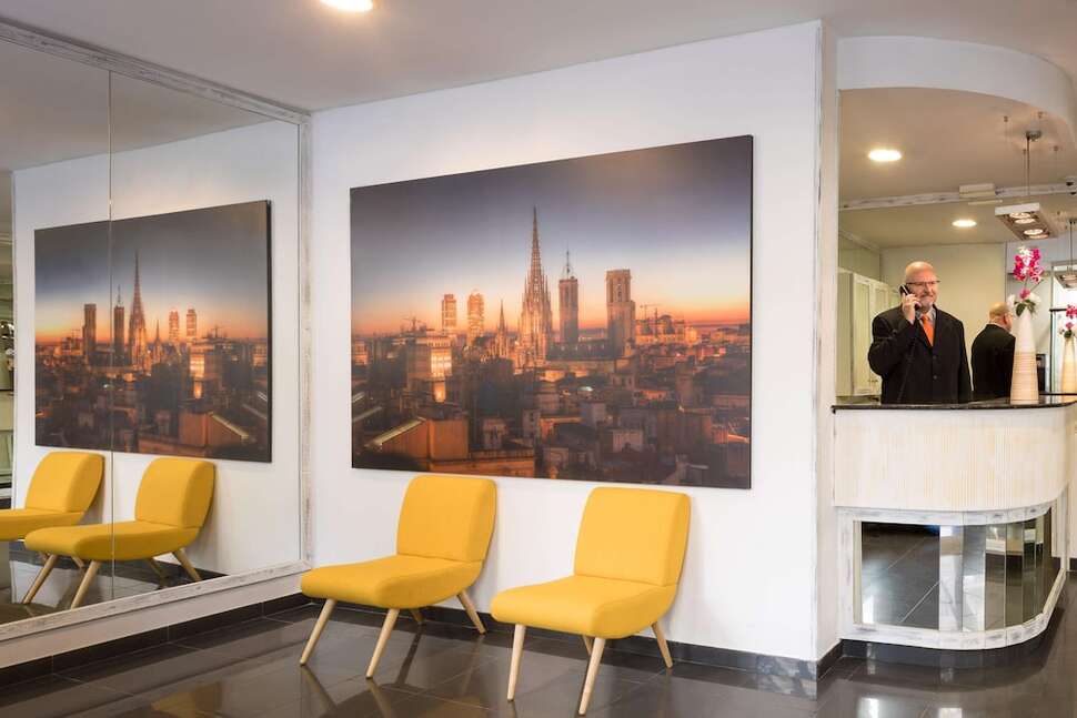 Een foto van het interieur van H-Top Bcn City Hotel