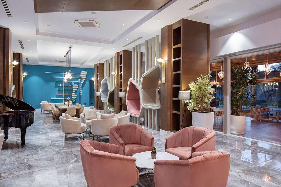 Een foto van het interieur van Nirvana Cosmopolitan