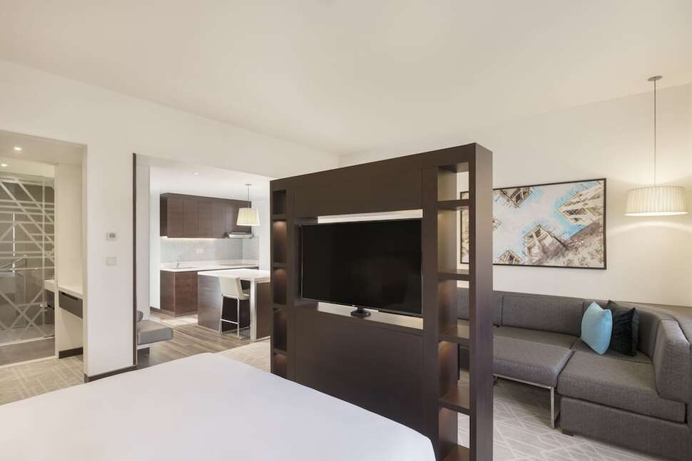 Ein Foto Hyatt Place Dubai Wasl District Hotel & Residences