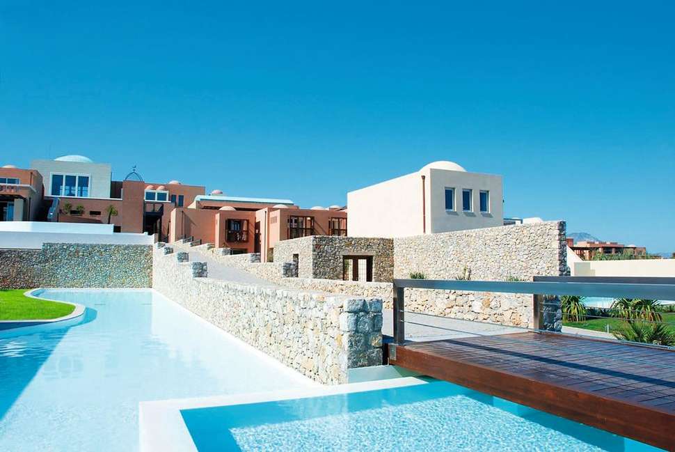 Een foto van de buitenkant van Atlantica Belvedere Resort
