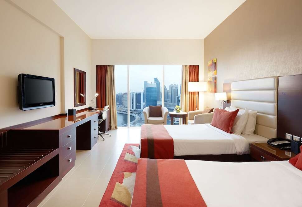 Ein Foto Millennium Central Downtown