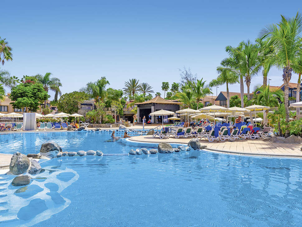 Een foto van het zwembad bij Allsun Hotel Esplendido