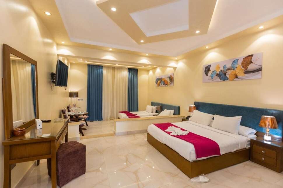 Ramage Hotel