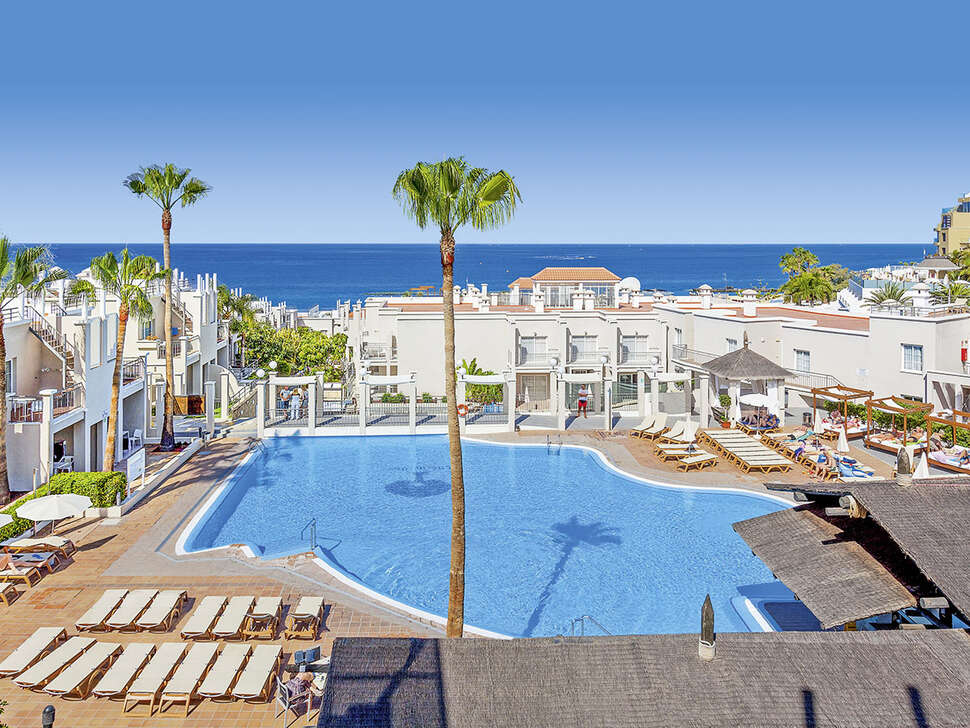 Aparthotel Los Olivos.