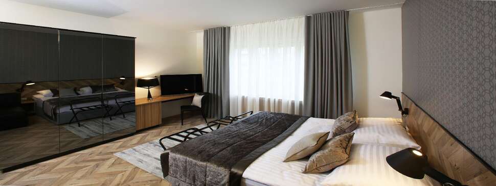 Urban Hotel