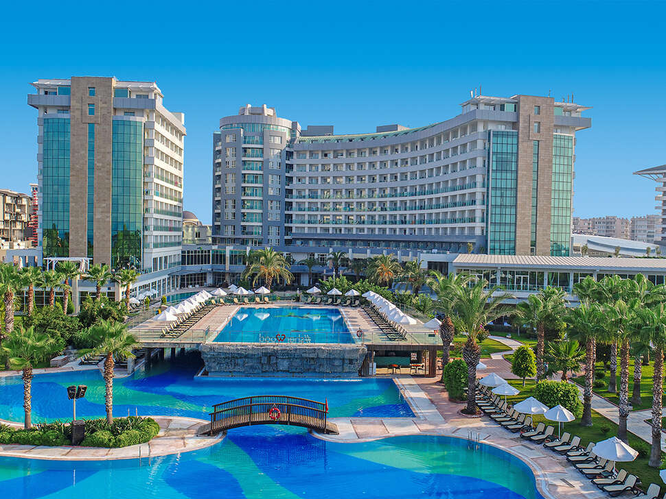 Sherwood Exclusive Lara.