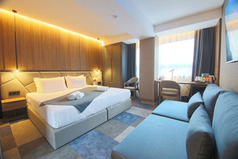 Hotel Lumiere