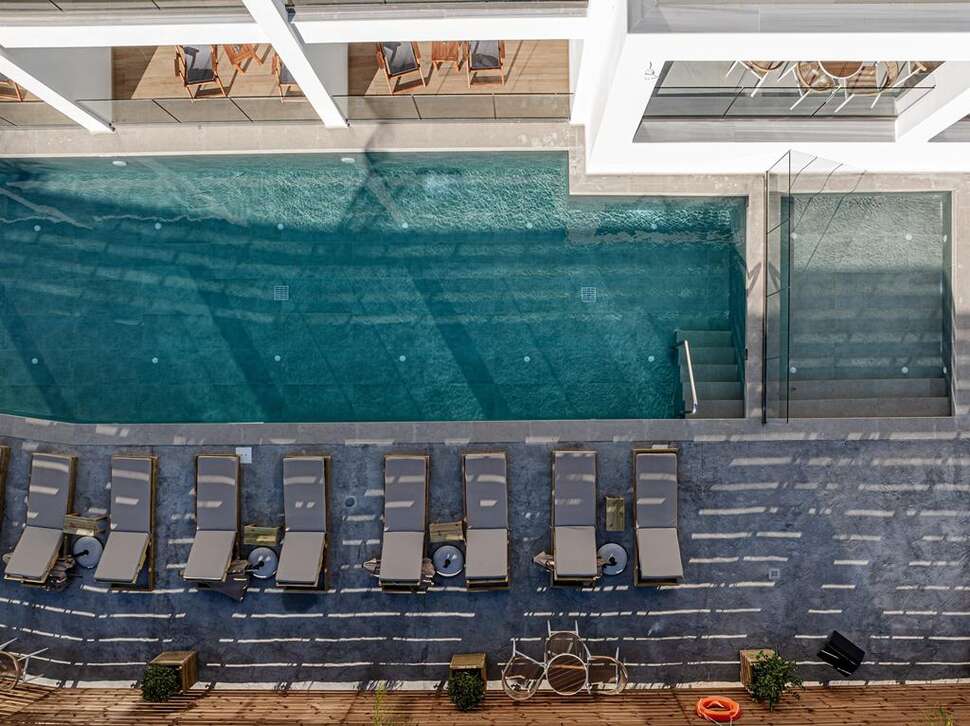 Magique Bleu Suites.